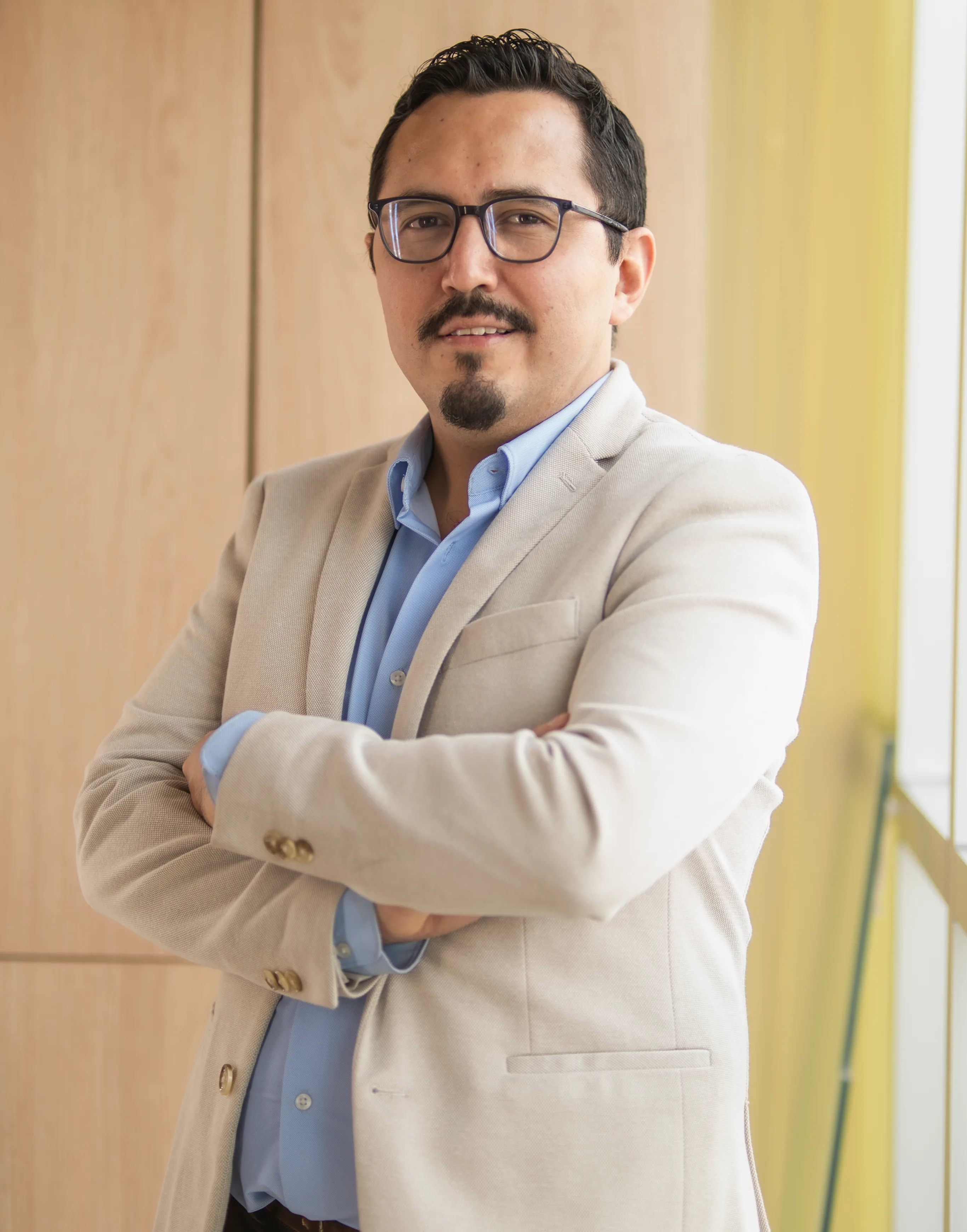 dr-carlos-martinez-arredondo-cirujano-gastrointestinal-y-endoscopista-en-cdmx.webp